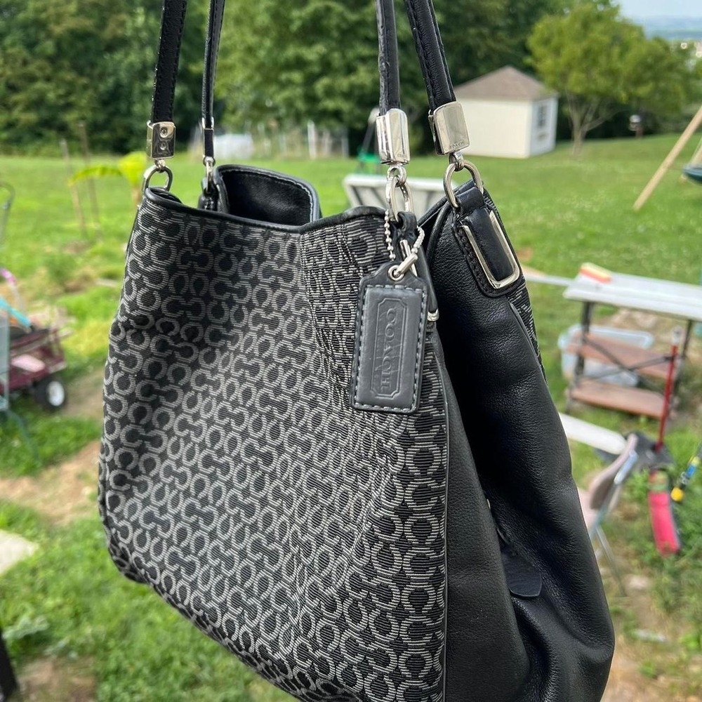 Y2K 2000s black signature c monogram coach madison phoebe shoulder bag/handbag